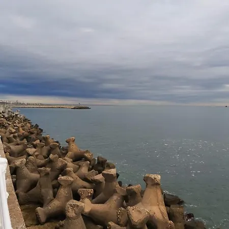 Tomis Sea View Apartment *